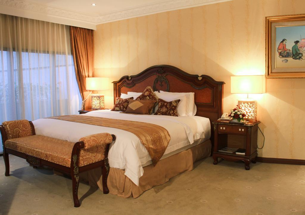 Danau Toba International Hotel 5*
