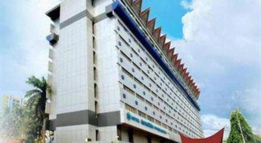 Danau Toba International 5*