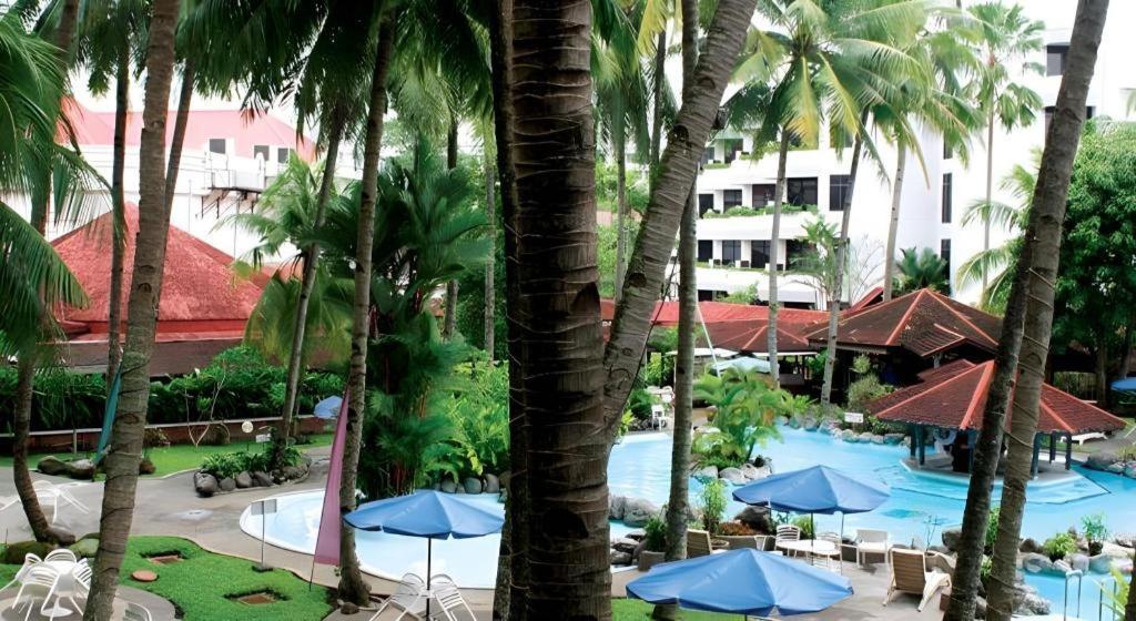 Hotel Danau Toba International 5*