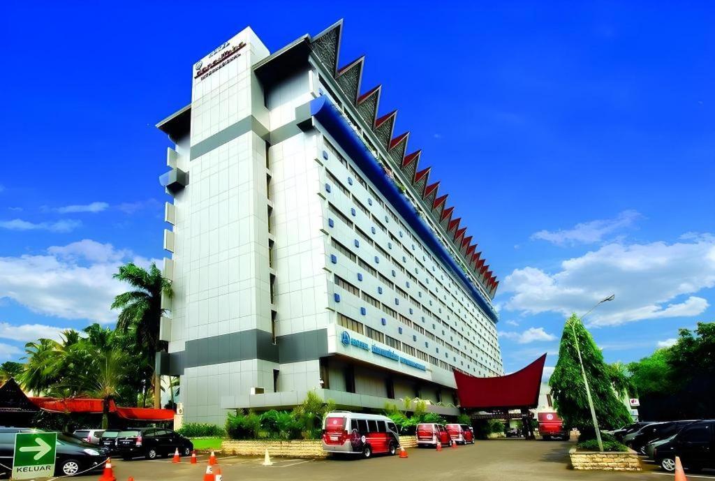 Danau Toba International Hotel
